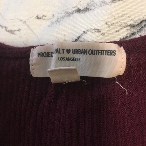 Maroon lace up top - Picture 4 of 4